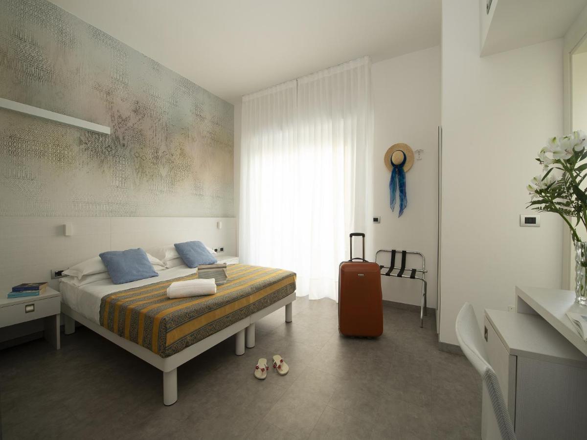 Hotel Pillon Bibione Exteriör bild