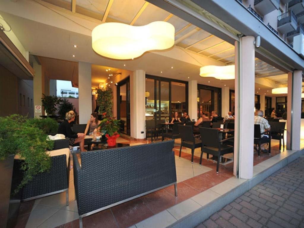 Hotel Pillon Bibione Exteriör bild